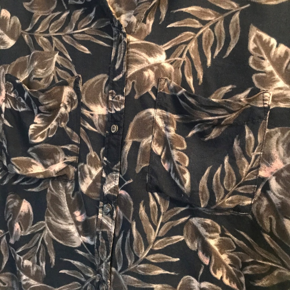 Floral Cropped Button down medium - Picture 4 of 7